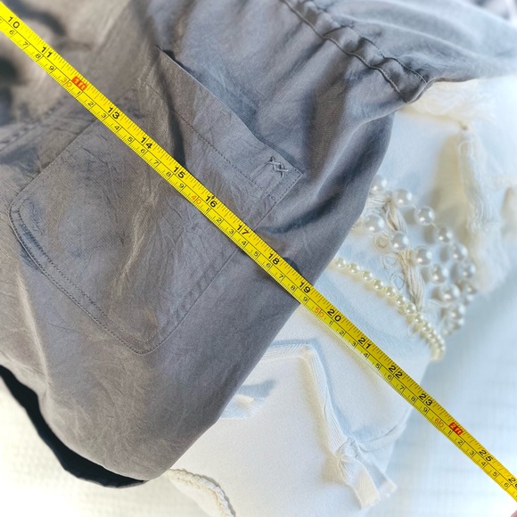 ELIZABETH & JAMES | S | Charcoal Light Silky Button-Down Shorts Jumper Romper - Picture 10 of 14